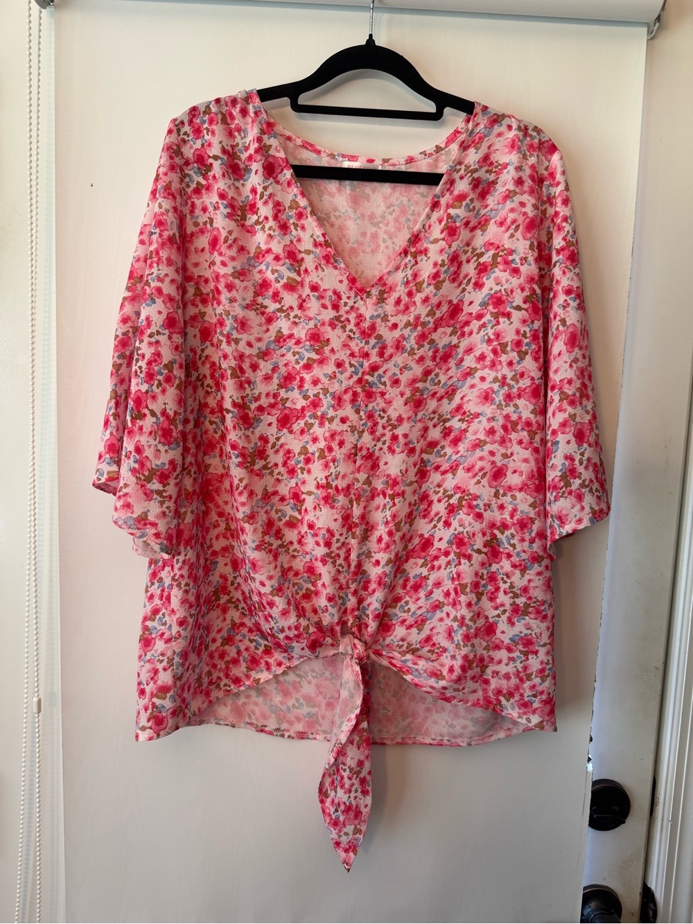 Tie-Front V-Neck Floral Blouse - Pink